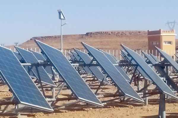 Algérie : construction de 15 centrales solaires